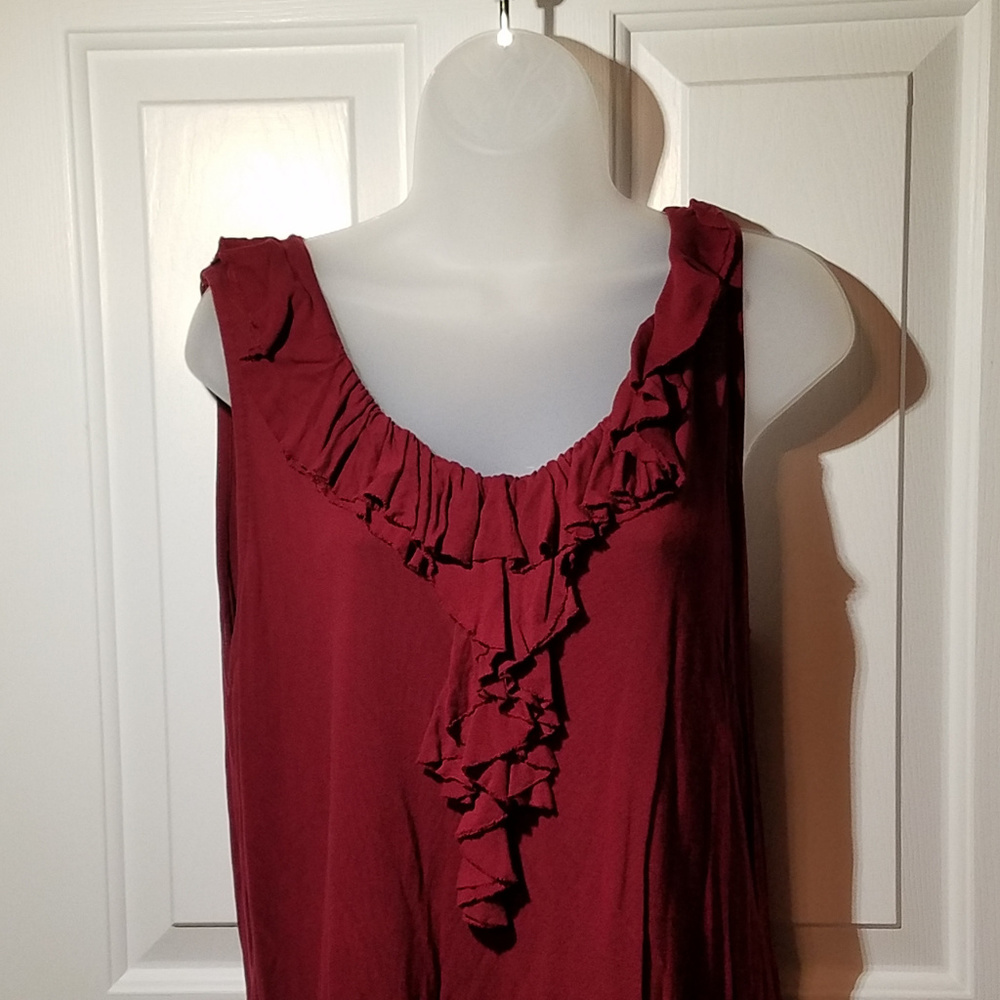 🌞2XL Maroon Ruffled Tank